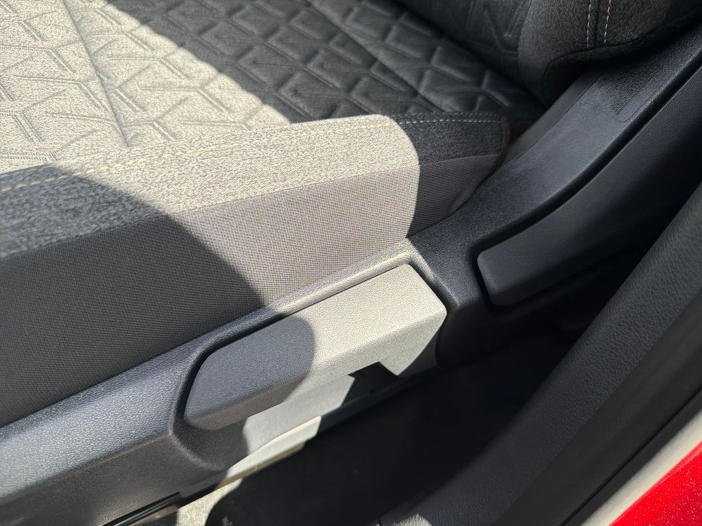 New 2026 Nissan Kicks SV 4D Sport Utility