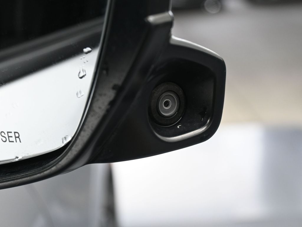 Used 2018 Silver Metallic Honda EX-T image 30