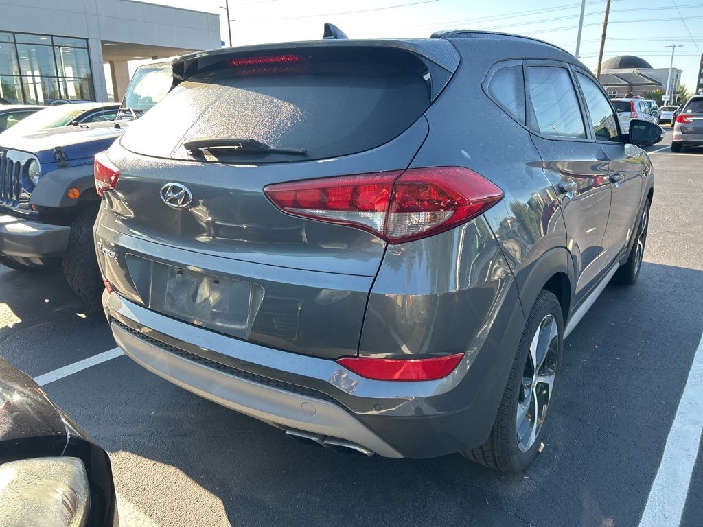 Thumbnail: 2018 Hyundai Tucson - 3