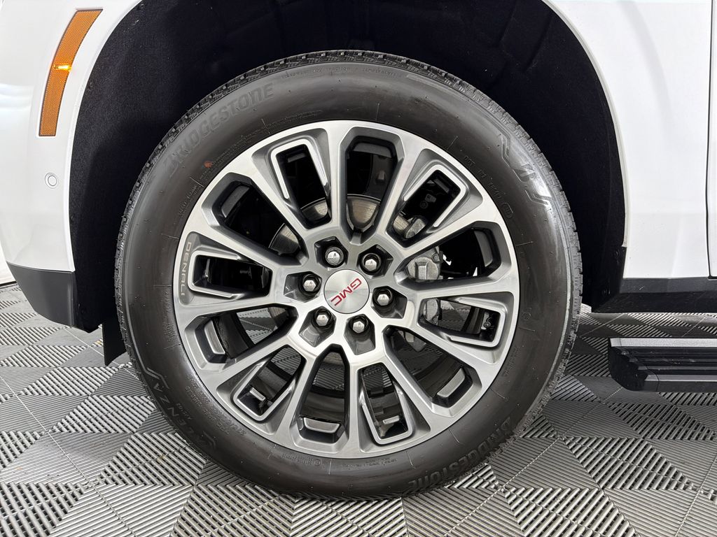 used 2026 GMC Yukon car, priced at $89,900