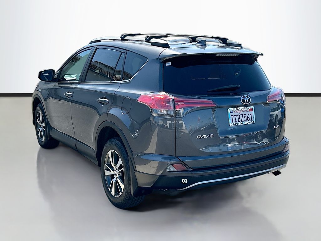 Thumbnail: 2017 Toyota RAV4 - 7