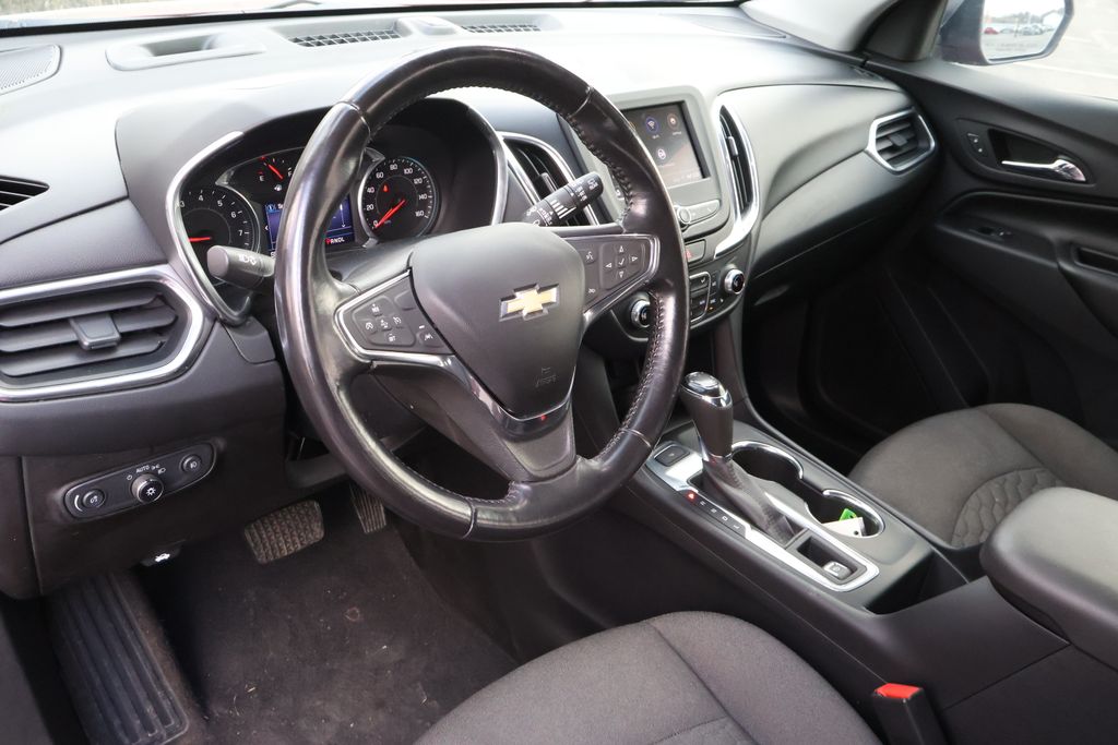 Thumbnail: 2020 Chevrolet Equinox - 27