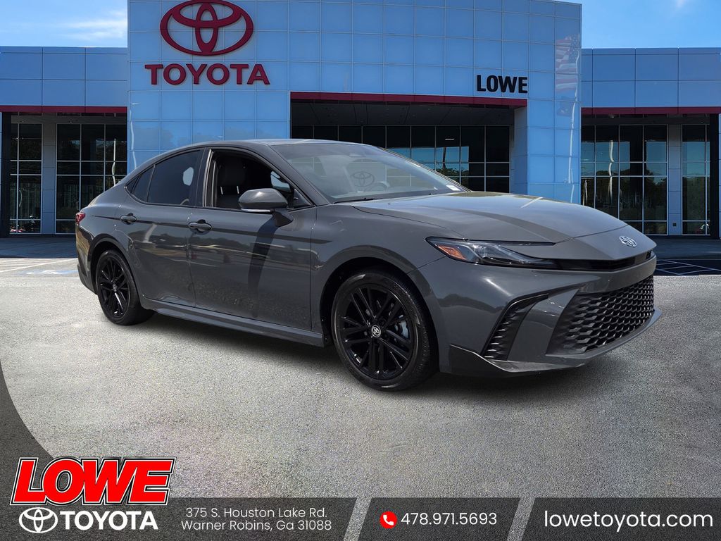 2026 Toyota Camry SE Hybrid's photo