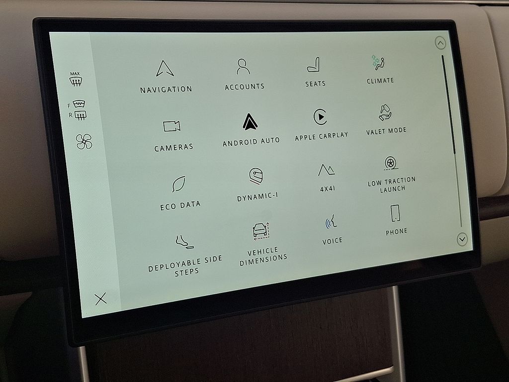 Thumbnail: 2026 Land Rover Range Rover - 18