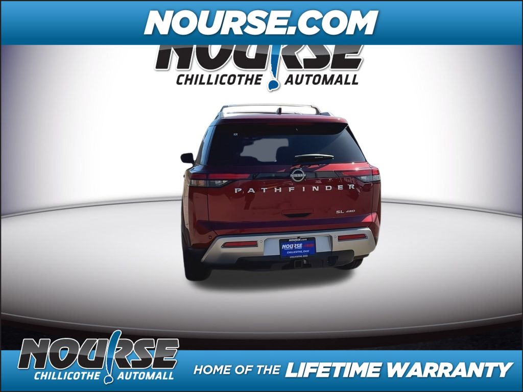 2025 Nissan Pathfinder SL photo