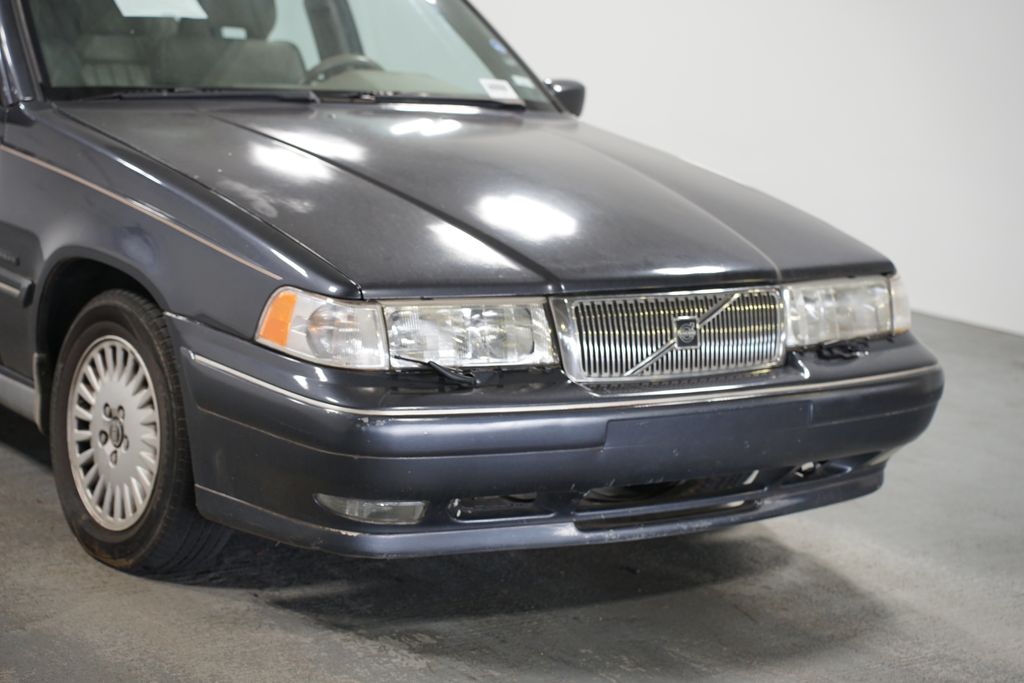 Thumbnail: 1998 Volvo V90 - 4