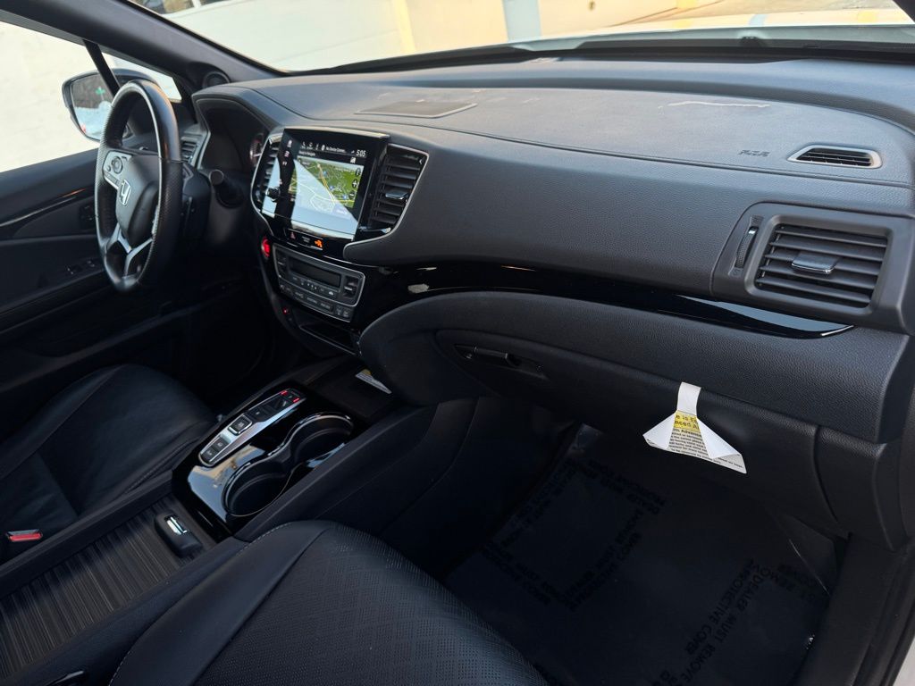 2023 Honda Passport AWD Elite