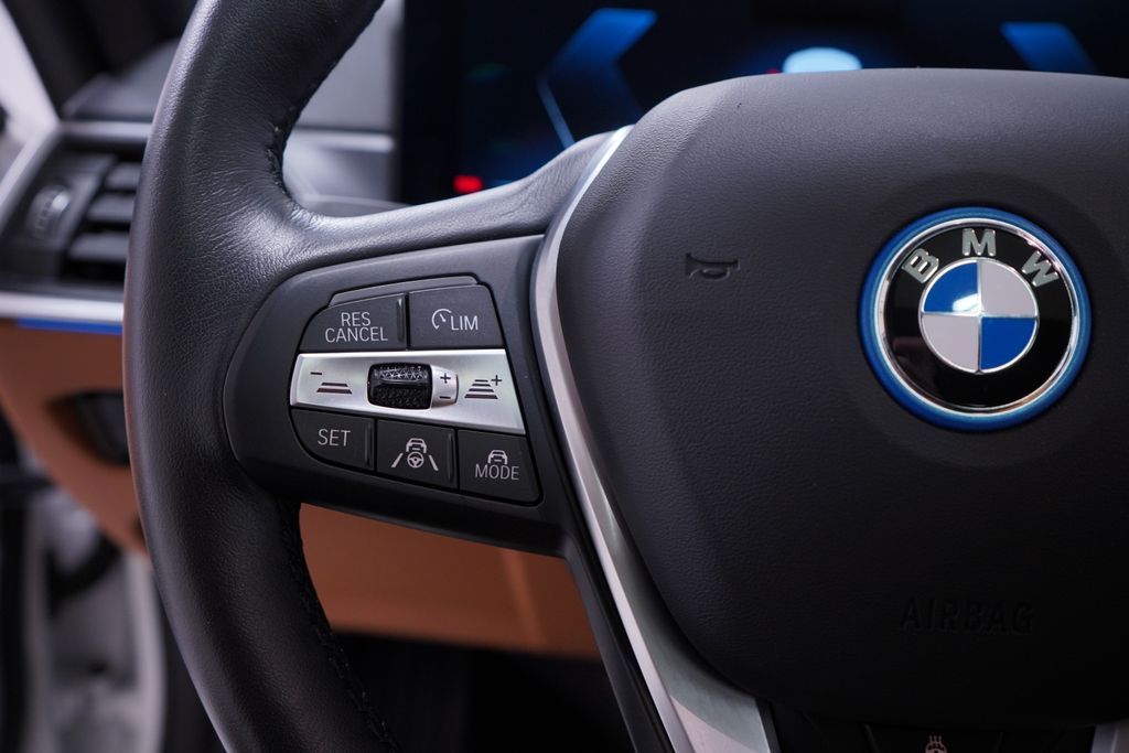 2024 BMW i4 eDrive40 20