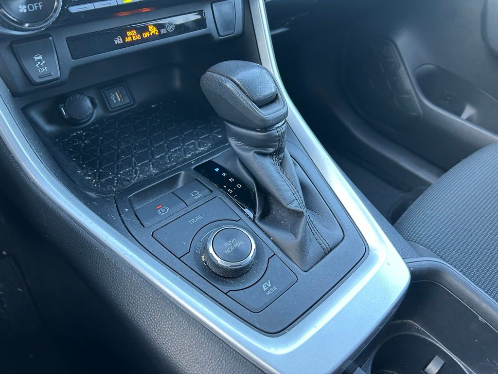 Thumbnail: 2024 Toyota RAV4 - 26