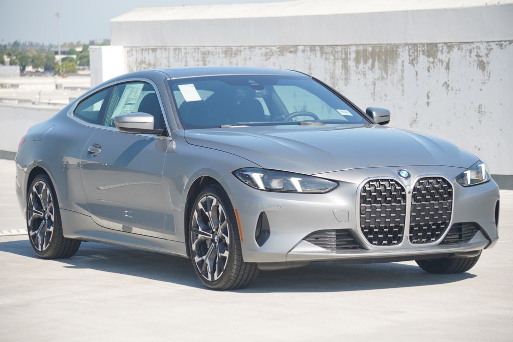 Thumbnail: 2025 BMW 4 Series - 3