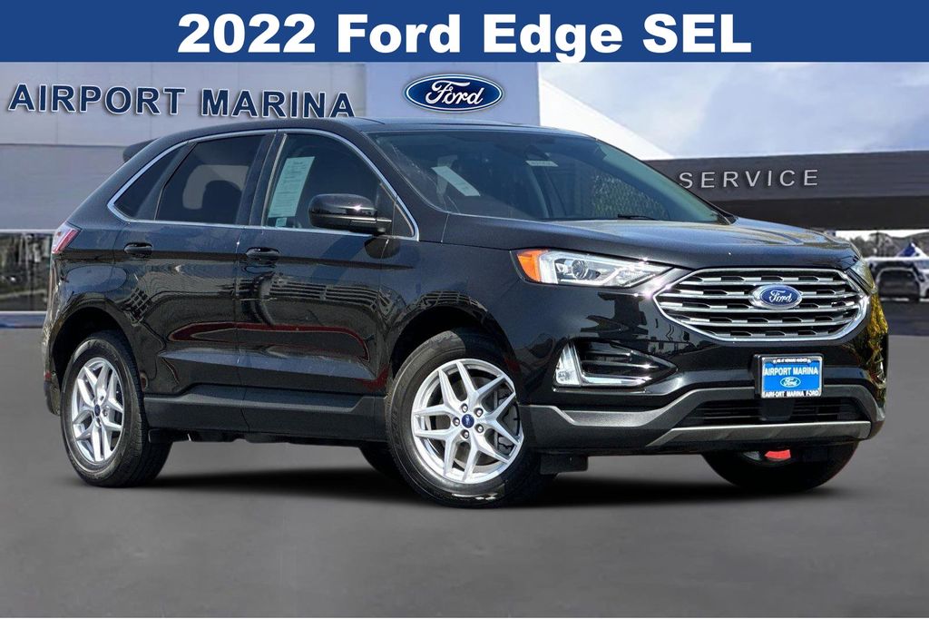 2022 Ford Edge SEL photo