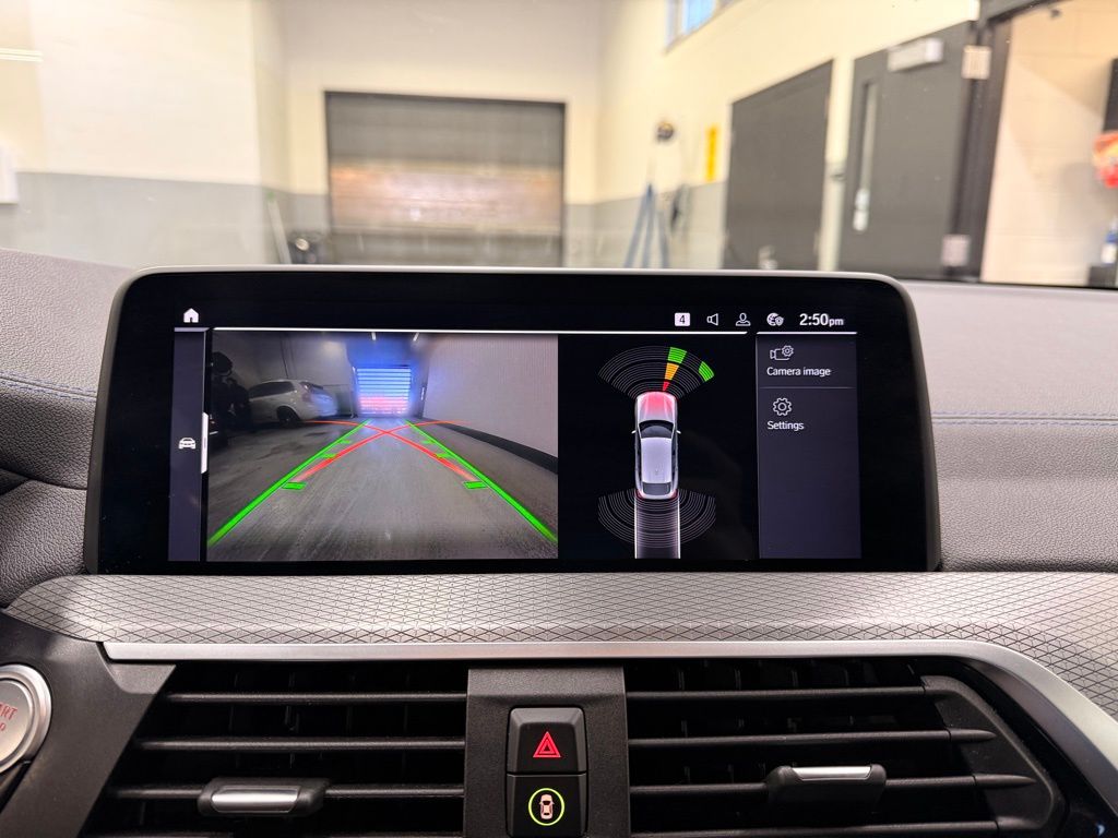 Thumbnail: 2020 BMW X4 - 17