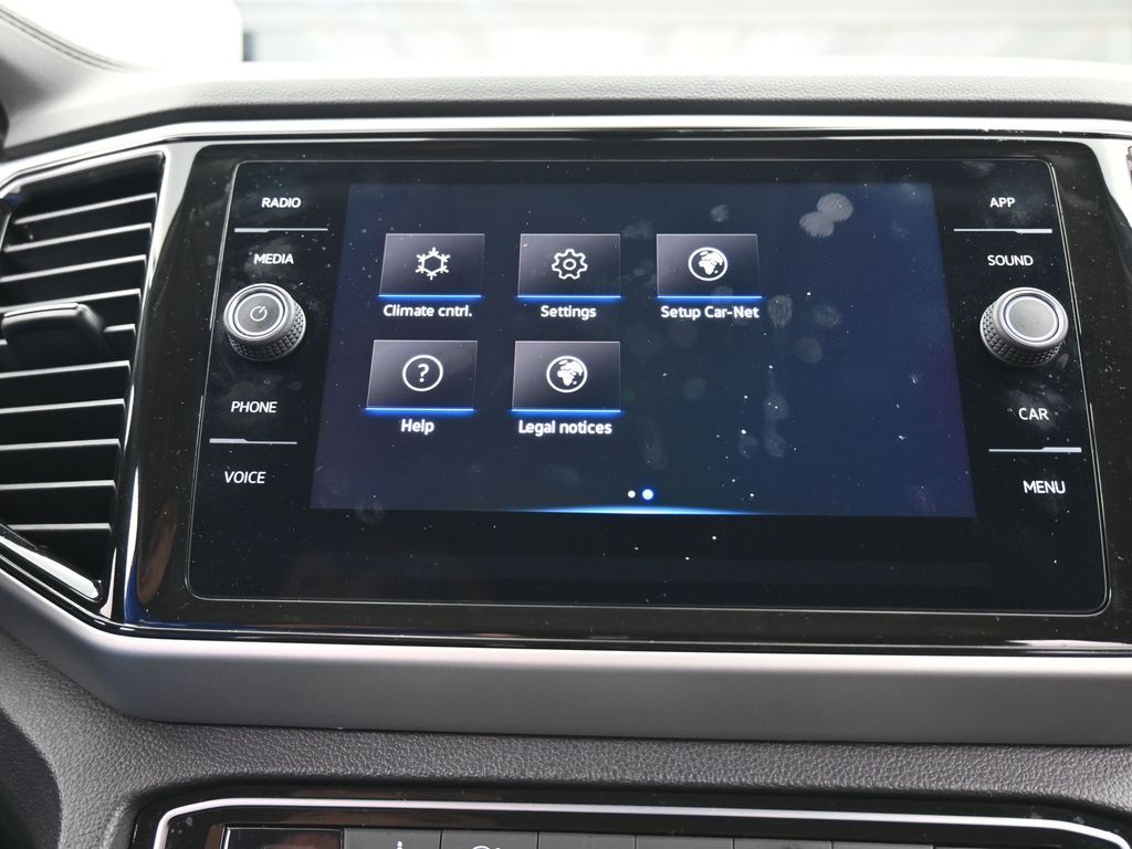 Used 2022 Deep Black Volkswagen 3.6L V6 SE w/Technology image 23