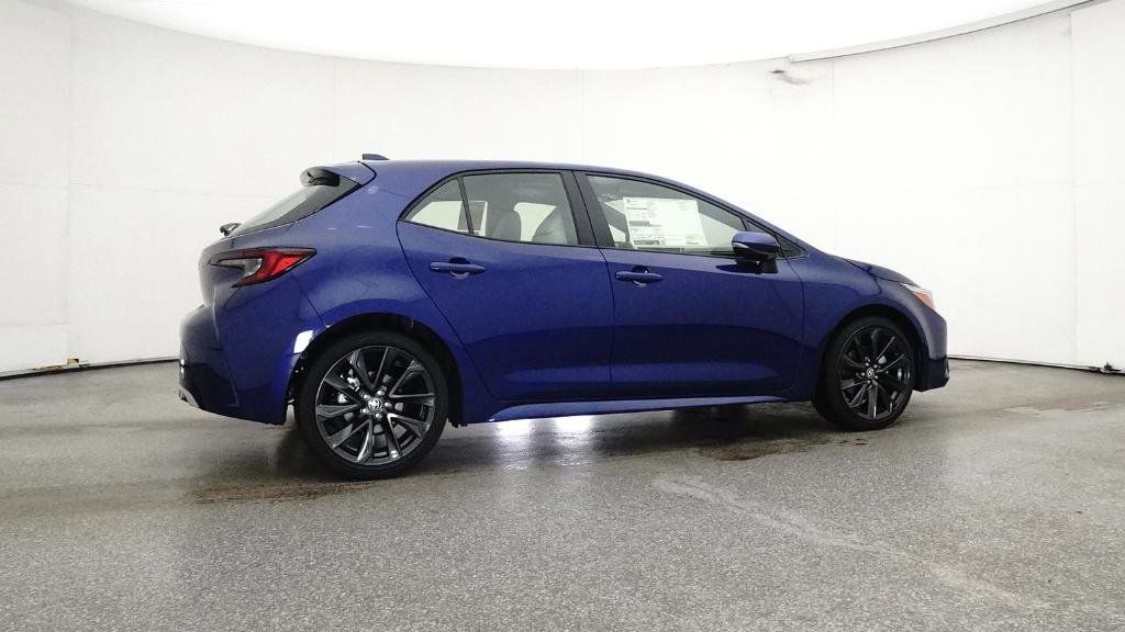 Thumbnail: 2025 Toyota Corolla - 12