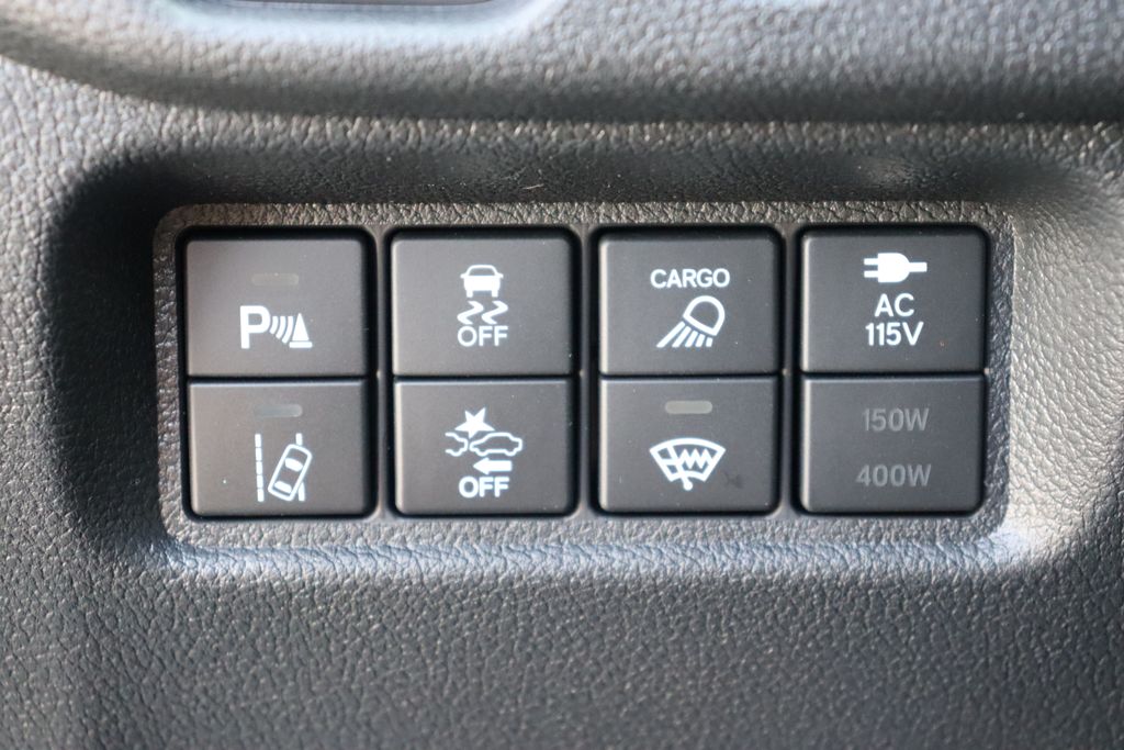 2025 Honda Ridgeline Black Edition 32