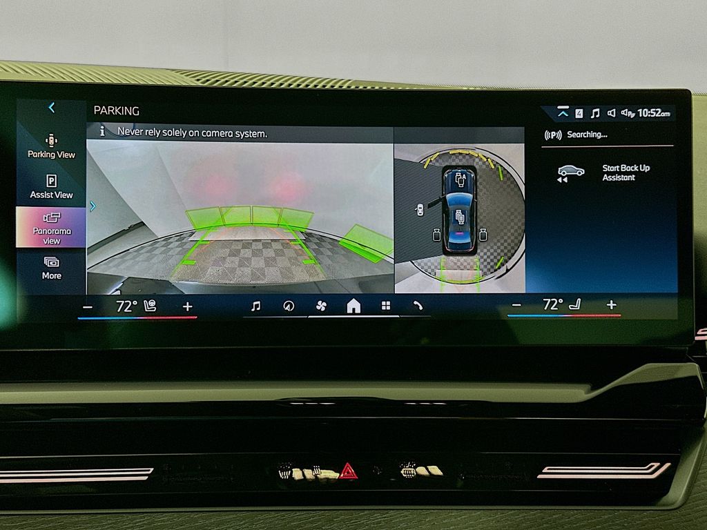 Thumbnail: 2025 BMW 5 Series - 14