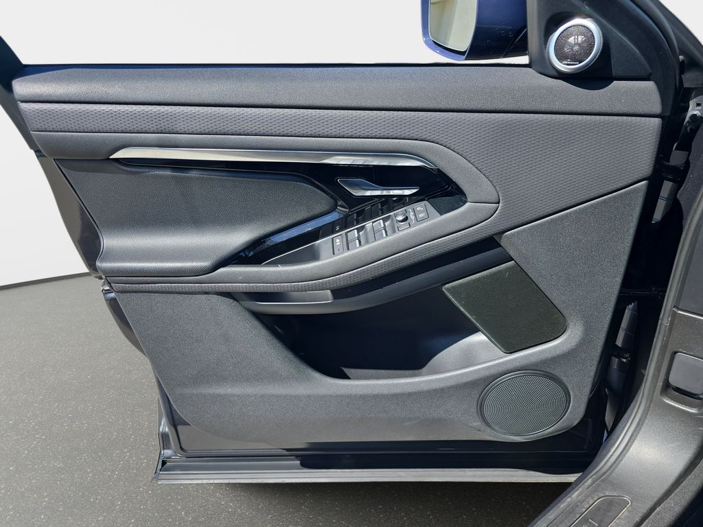 Used 2020 Gray Land Rover S image 30