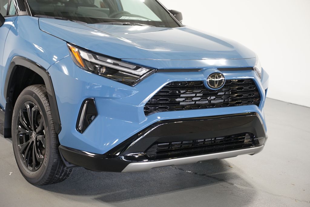 Thumbnail: 2025 Toyota RAV4 - 4