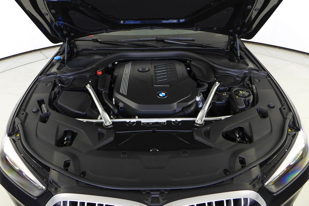 Thumbnail: 2025 BMW 8 Series - 6