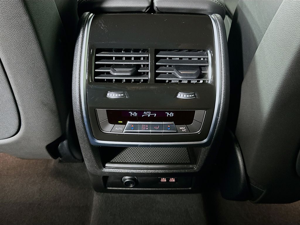 Thumbnail: 2026 BMW X5 - 26