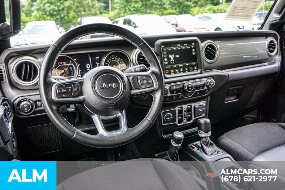 Used 2022 Black Jeep Overland image 27