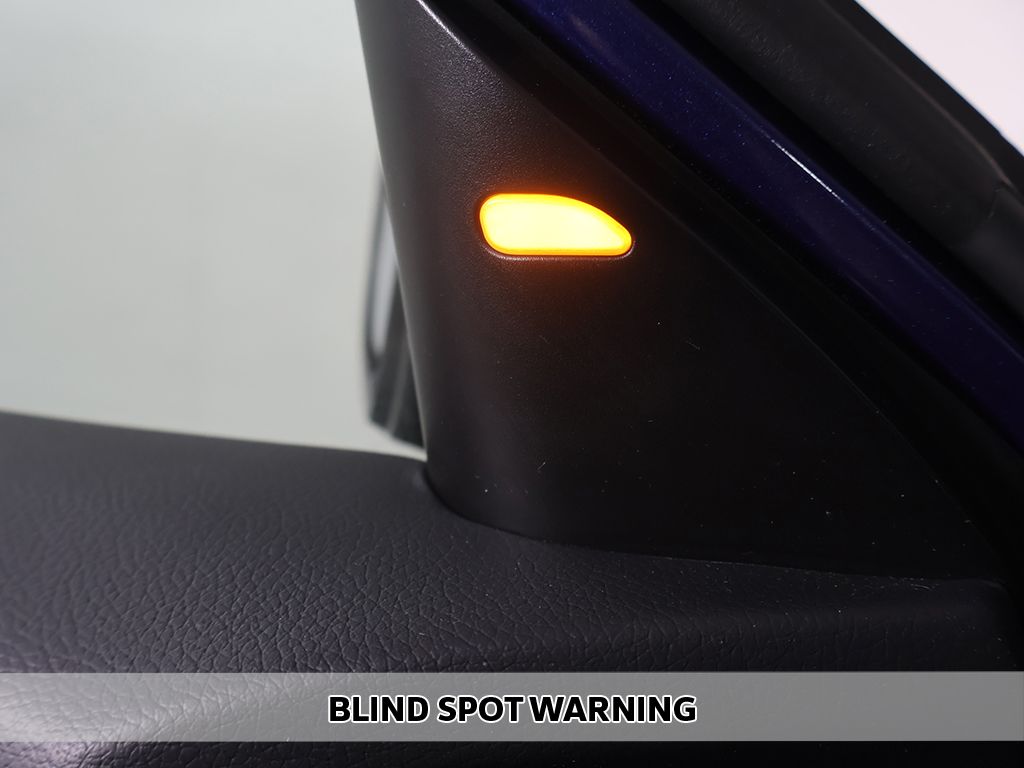 Used 2018 Blue Nissan SL image 7