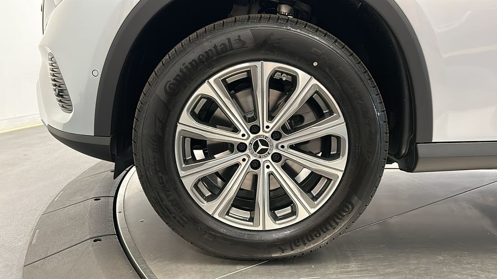 2025 Mercedes-Benz GLC 300 10