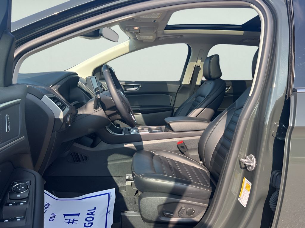 2023 Ford Edge