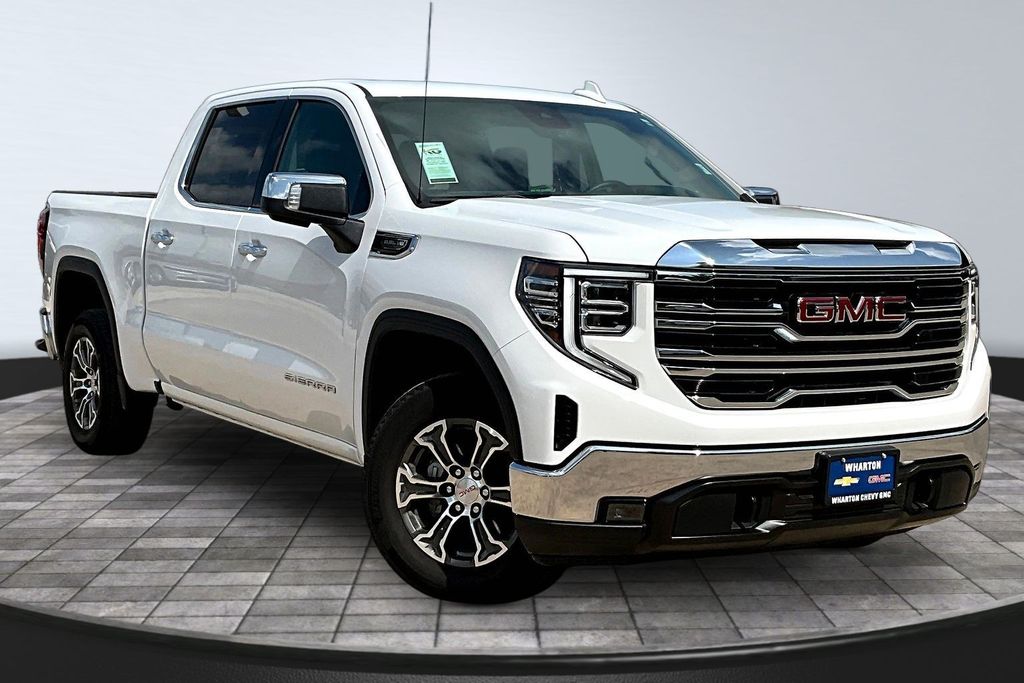 2025 GMC Sierra 1500 SLT - 3