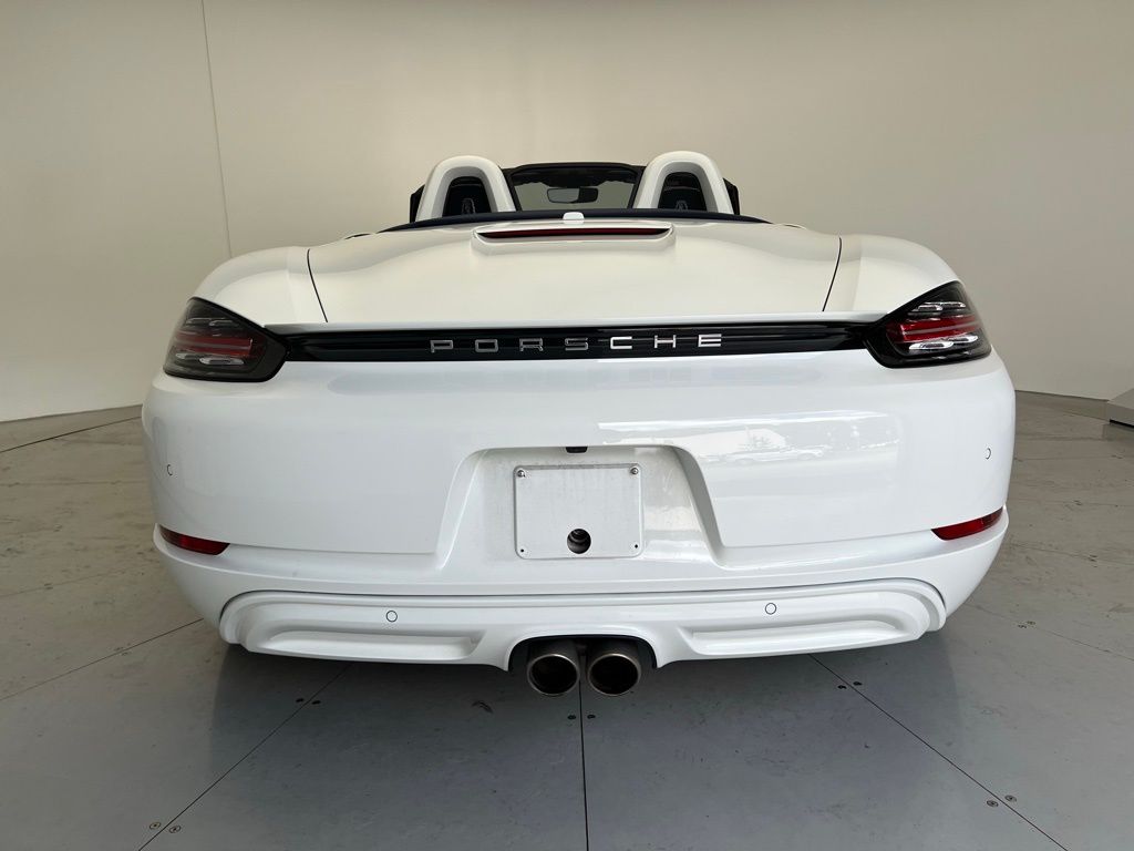 Thumbnail: 2024 Porsche 718 Boxster - 21