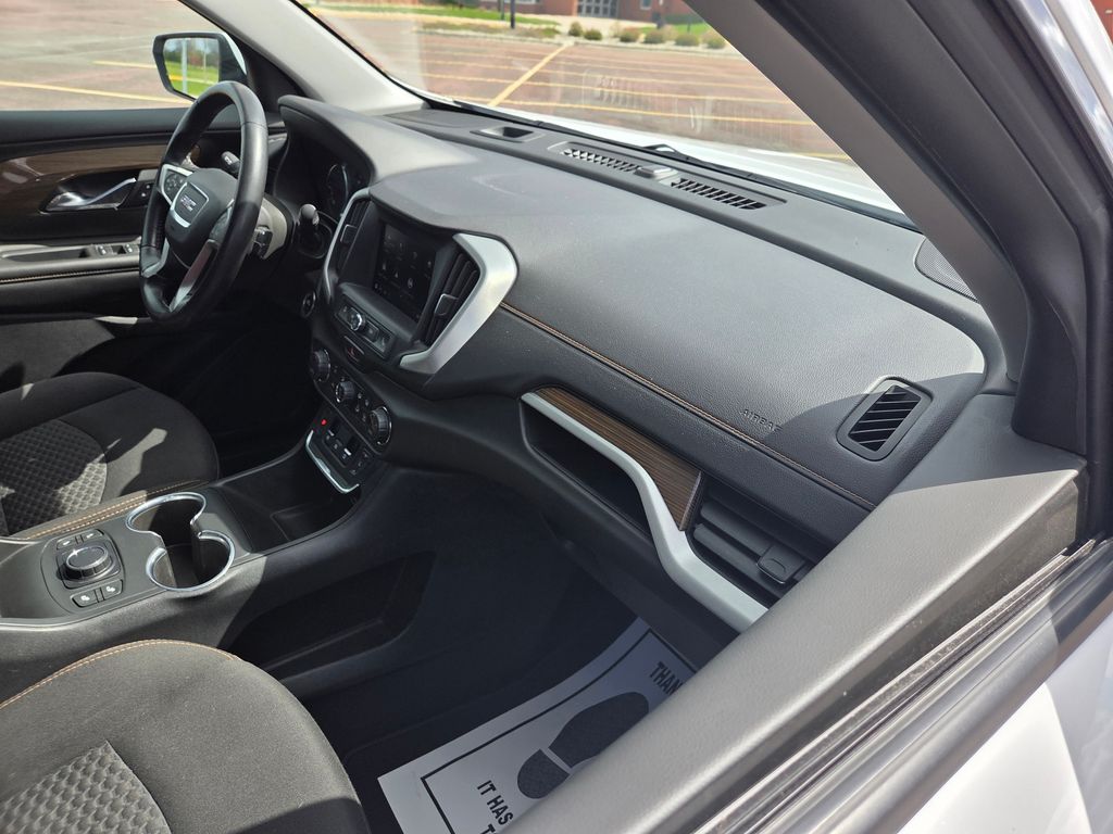 2020 GMC Terrain FWD SLE