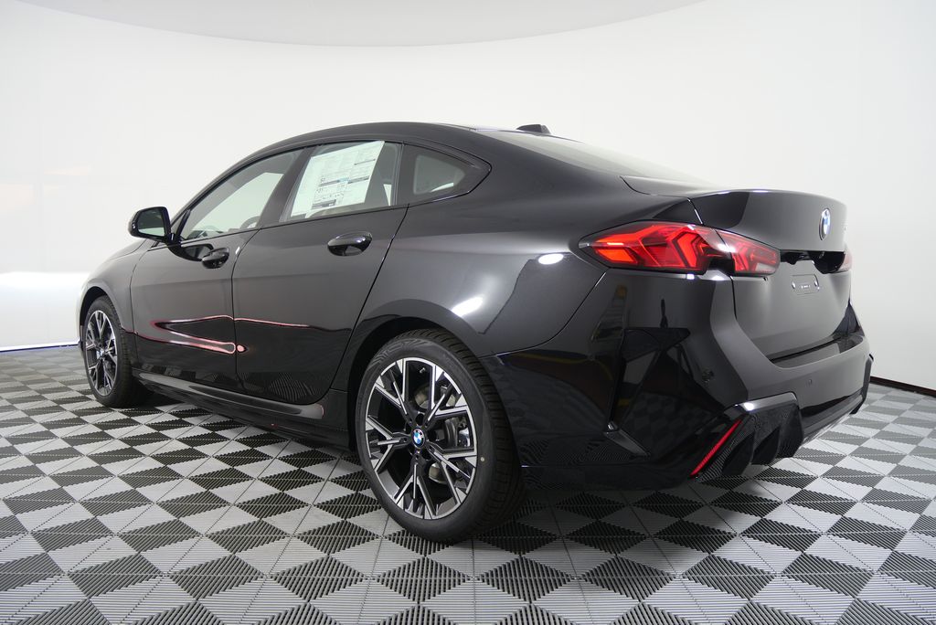 Thumbnail: 2026 BMW 2 Series - 5