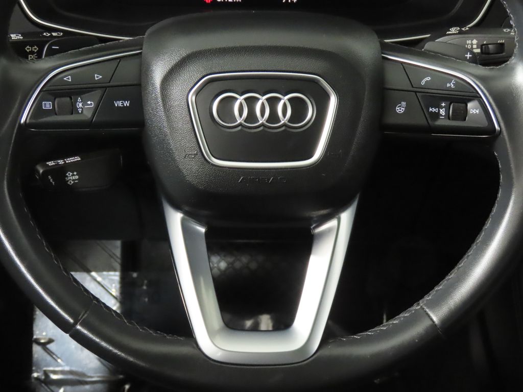 Thumbnail: 2022 Audi Q5 - 14