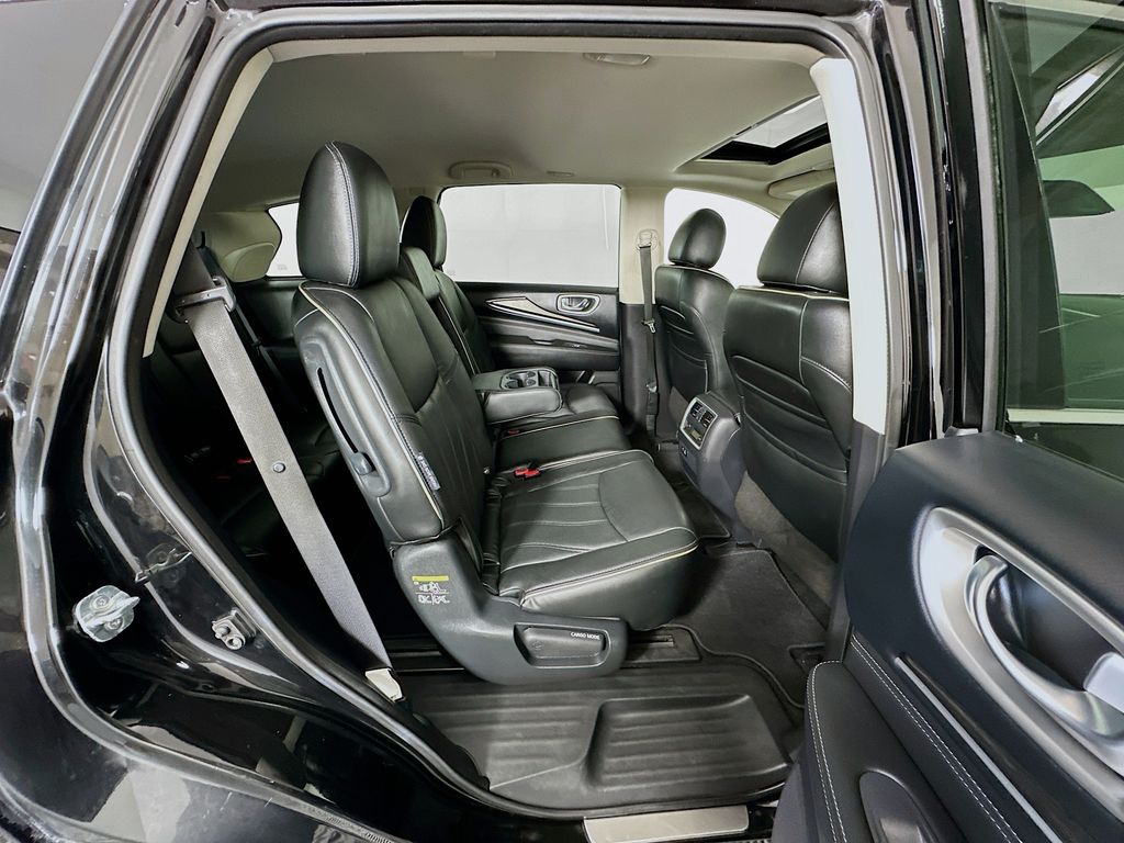 Thumbnail: 2019 INFINITI QX60 - 30