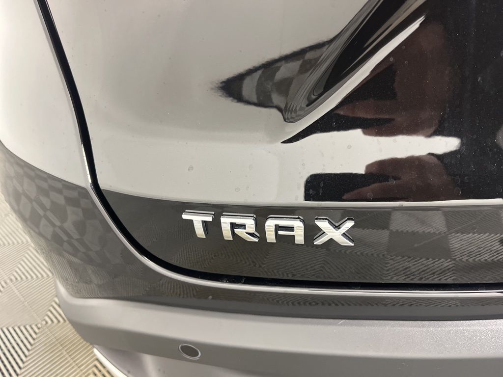 Thumbnail: 2026 Chevrolet Trax - 18