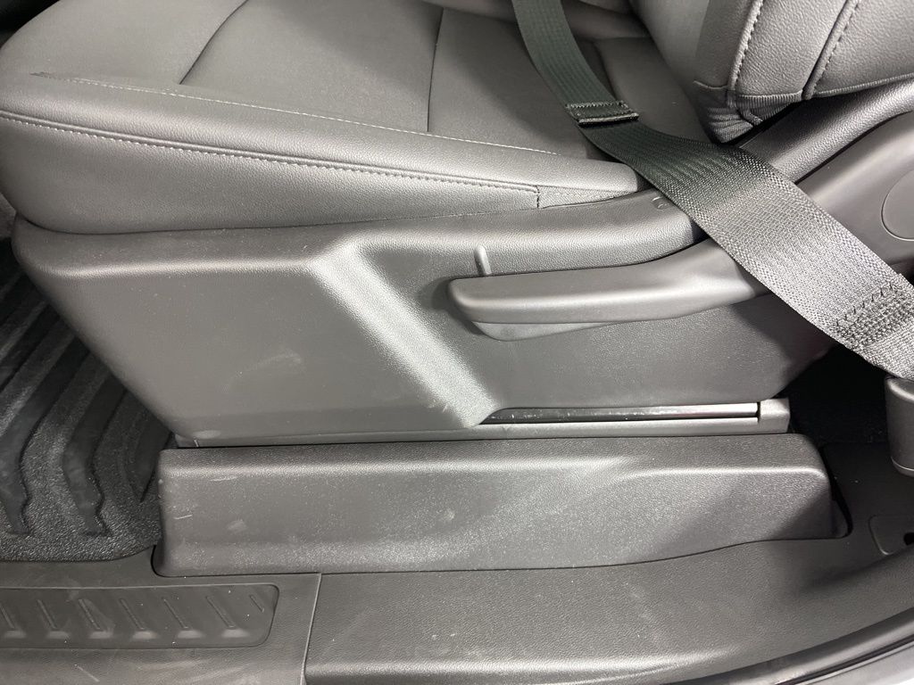 Thumbnail: 2026 Chevrolet Silverado 1500 - 22