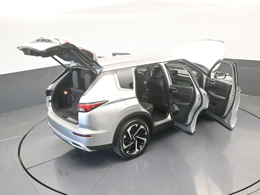 Used 2022 Alloy Silver Metallic Mitsubishi SE image 79