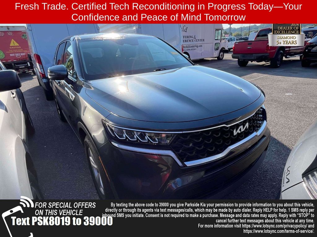 Gray 2022 Kia Sorento SUV / Crossover Front-Wheel Drive 8-Speed Automatic