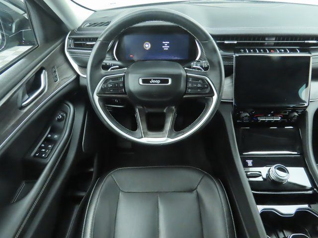 Thumbnail: 2022 Jeep Grand Cherokee - 10