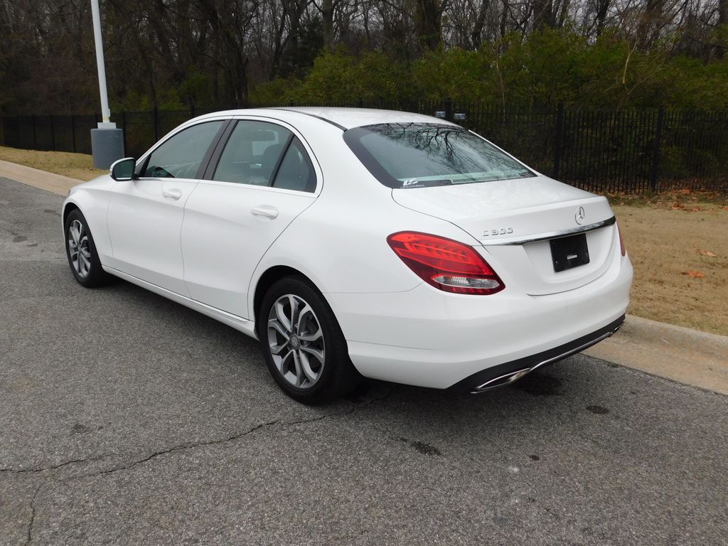 Thumbnail: 2015 Mercedes-Benz C-Class - 3