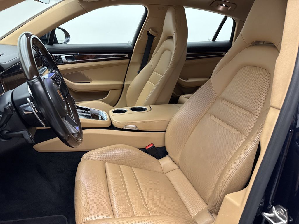 Thumbnail: 2018 Porsche Panamera - 9