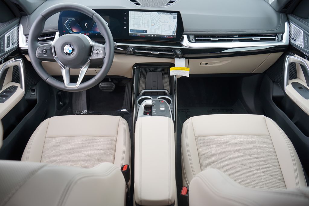 2025 BMW X1 xDrive28i 12