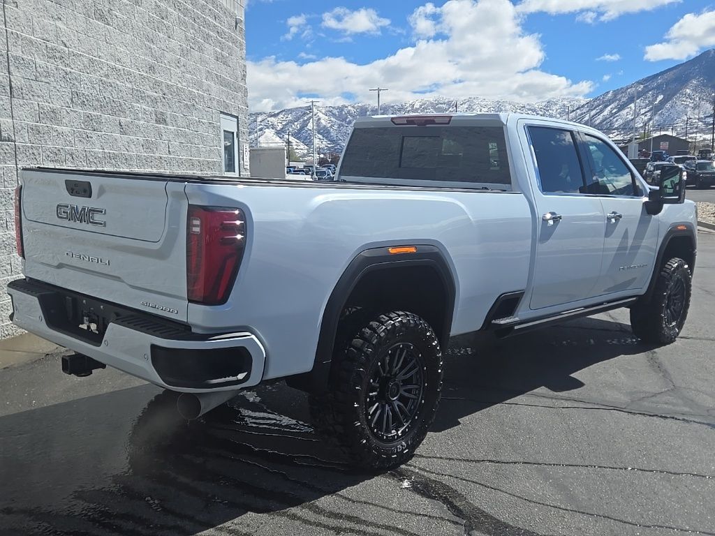 Used 2026 White GMC Denali Ultimate image 4