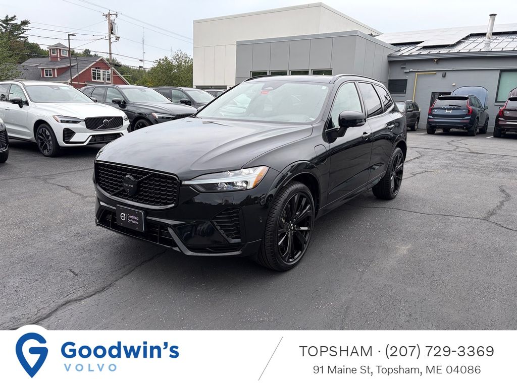 2024 Volvo XC60 Recharge T8 Ultimate Black Edition eAWD