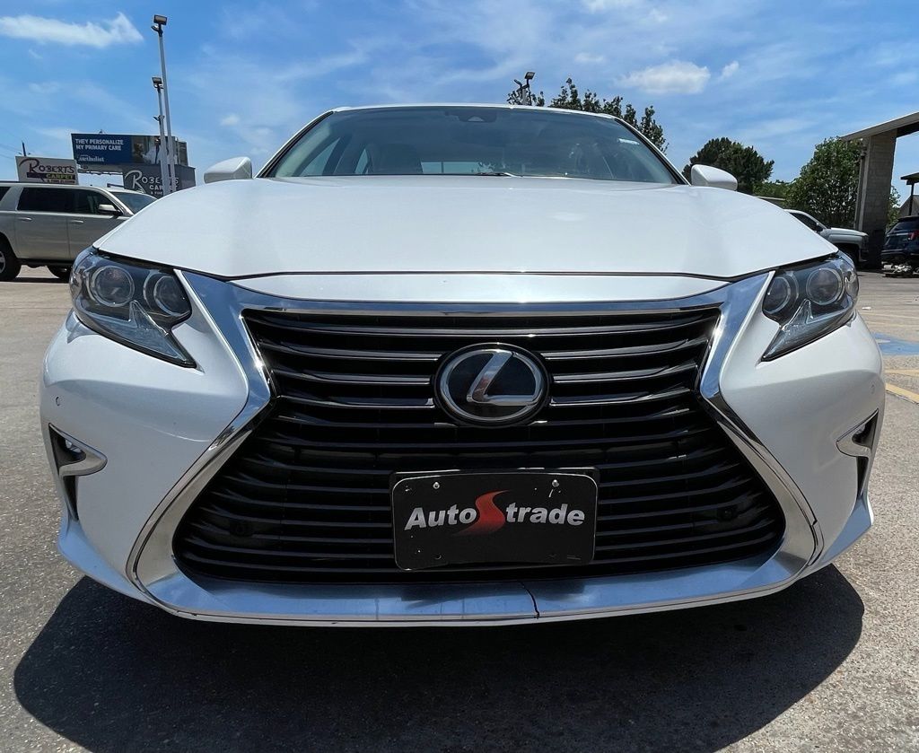 2018 Lexus ES 350 White at Emmons Autoplex