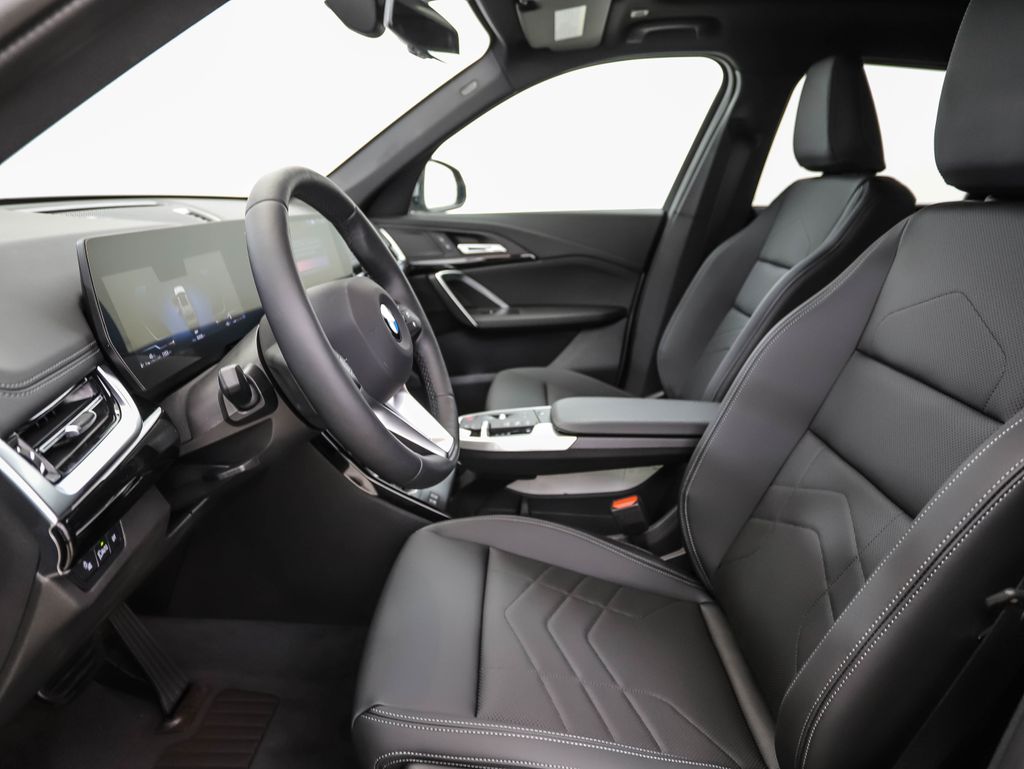 Thumbnail: 2026 BMW X1 - 11