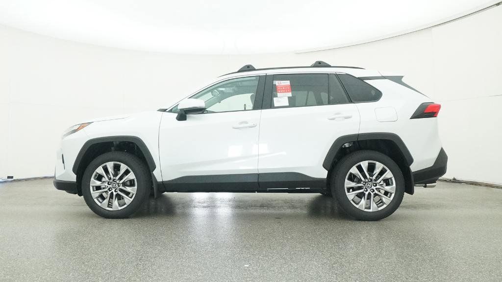 Thumbnail: 2025 Toyota RAV4 - 31