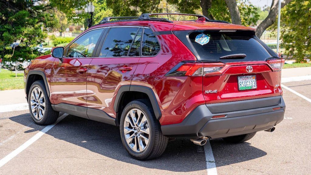 Used 2020 Toyota RAV4 XLE Premium 4D Sport Utility