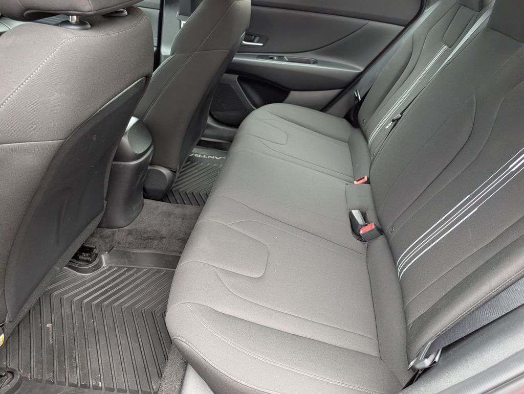 Used 2023 Hyundai Elantra Sedan