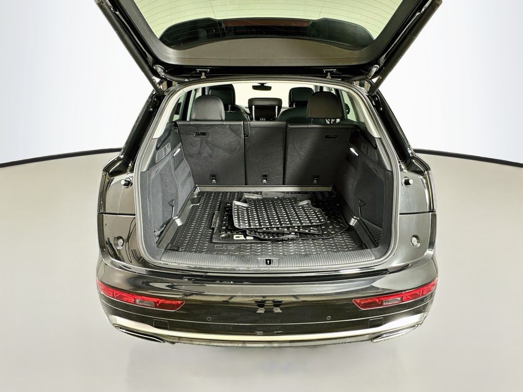 Thumbnail: 2024 Audi Q5 - 26